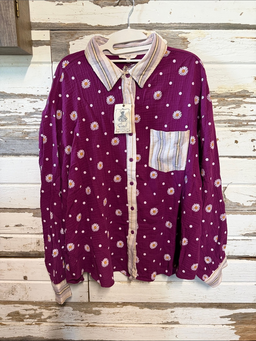 Women's Magenta Daisy Print Button-Down Shirt with Stripe Trim